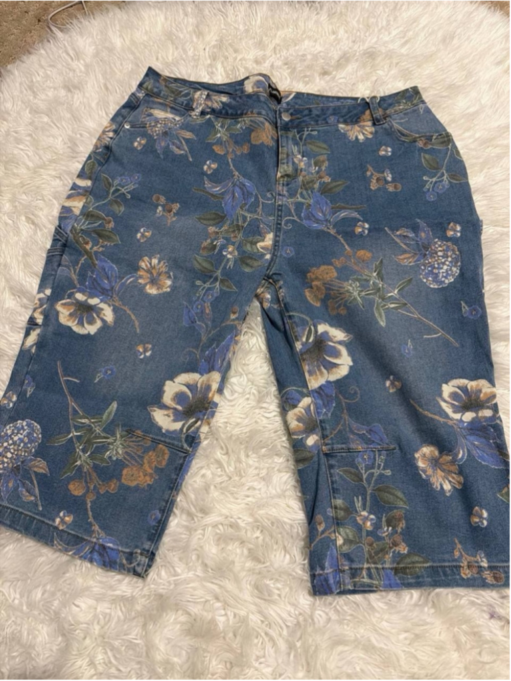 Flamingals Womens Mid Waist Bermuda Shorts Floral Print Raw Hem 4XL